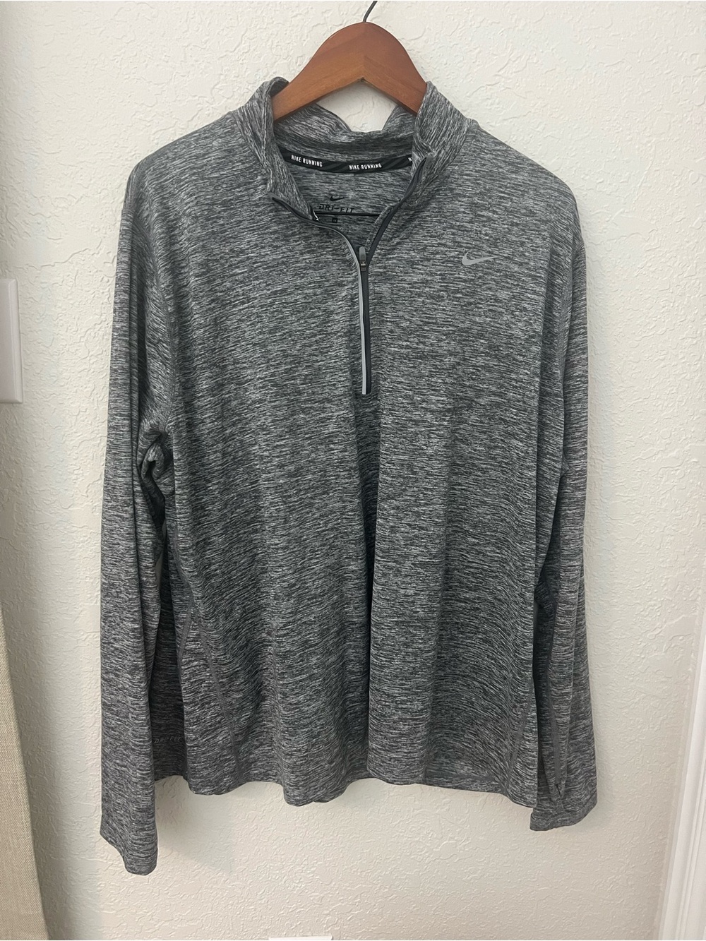 Plus size Nike Dri Fit quarter zip long sleeve activewear gray shirt size 2x